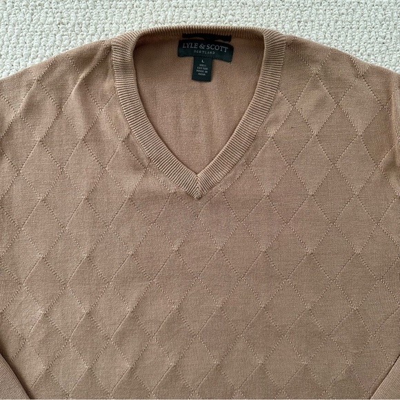 Vintage Lyle & Scott Patterned Sweater - Picture 2 of 6